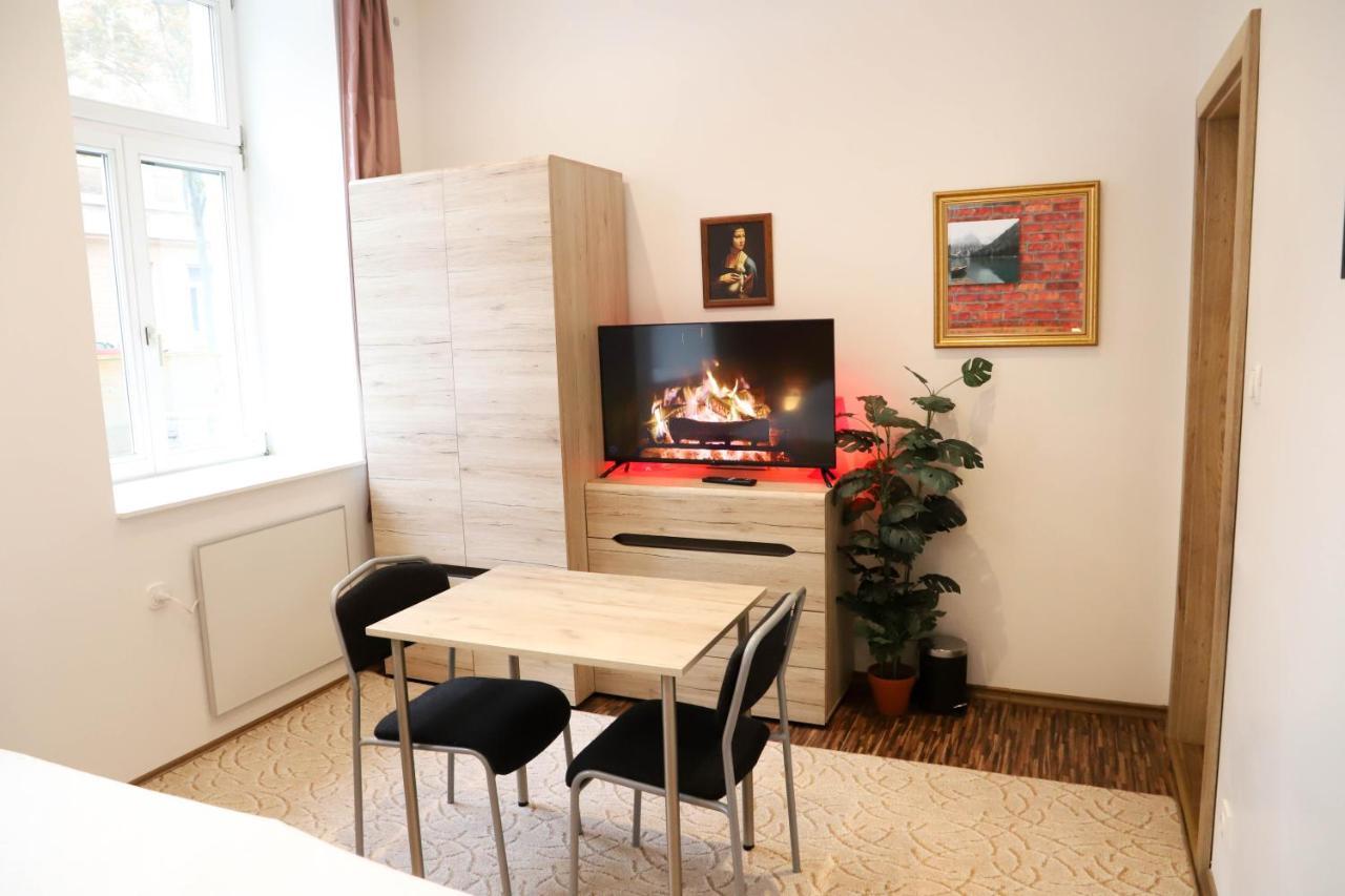 «Go West» Guest Rooms Vienne Extérieur photo